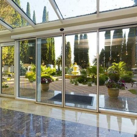 Hotel Cheluskintsev Gagra Ngoại thất bức ảnh