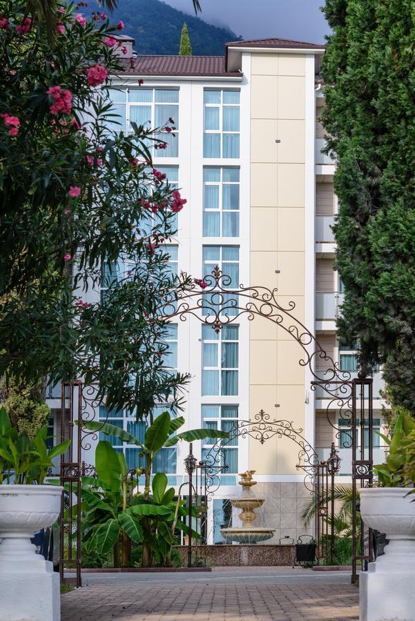 Hotel Cheluskintsev Gagra Ngoại thất bức ảnh