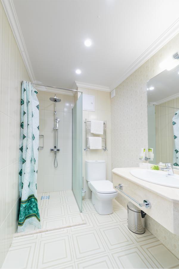 Hotel Cheluskintsev Gagra Ngoại thất bức ảnh