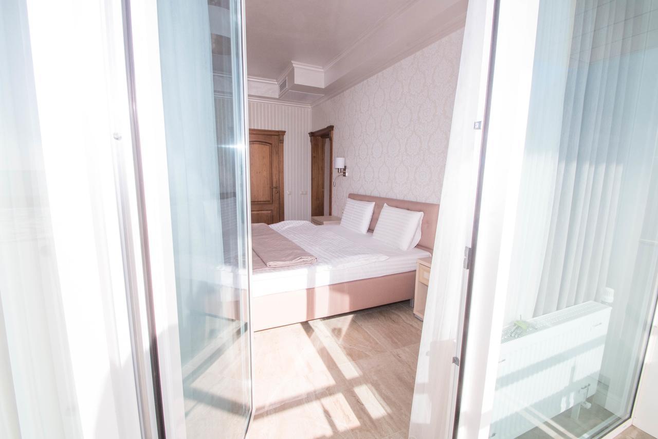 Hotel Cheluskintsev Gagra Ngoại thất bức ảnh