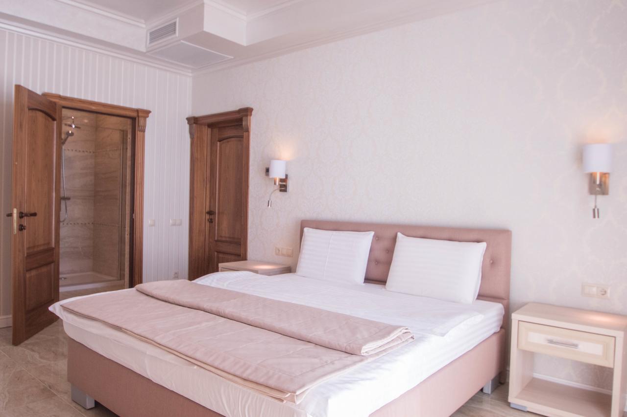 Hotel Cheluskintsev Gagra Ngoại thất bức ảnh