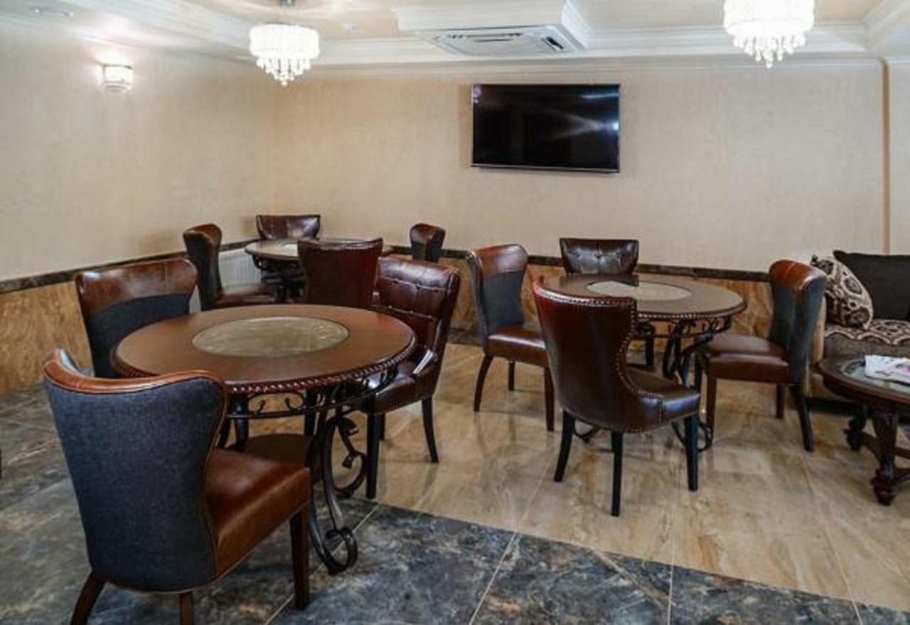Hotel Cheluskintsev Gagra Ngoại thất bức ảnh