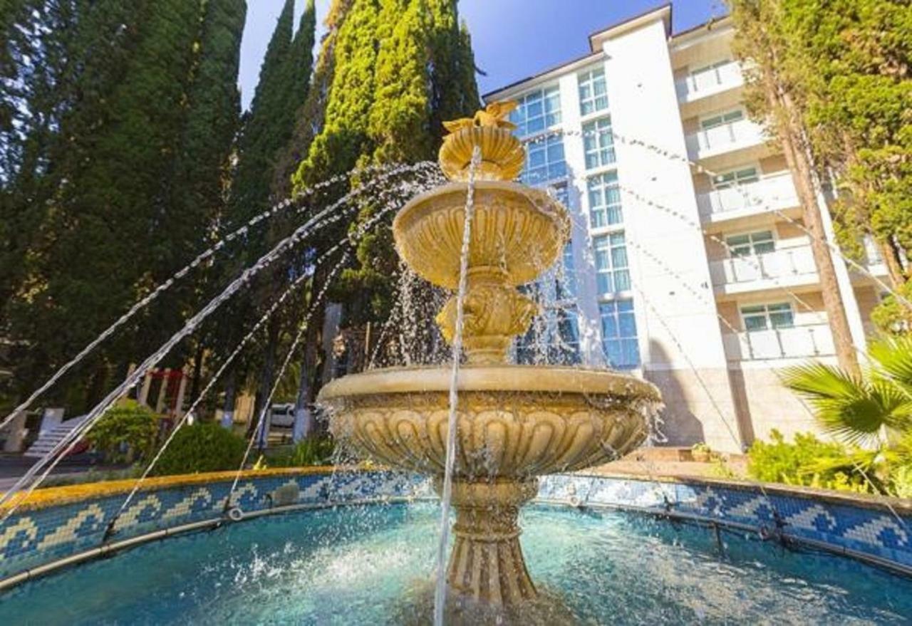 Hotel Cheluskintsev Gagra Ngoại thất bức ảnh